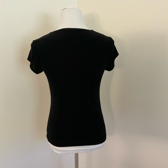 Chico's Travelers Elegant Black Short Sleeve Tee - Picture 5 of 6